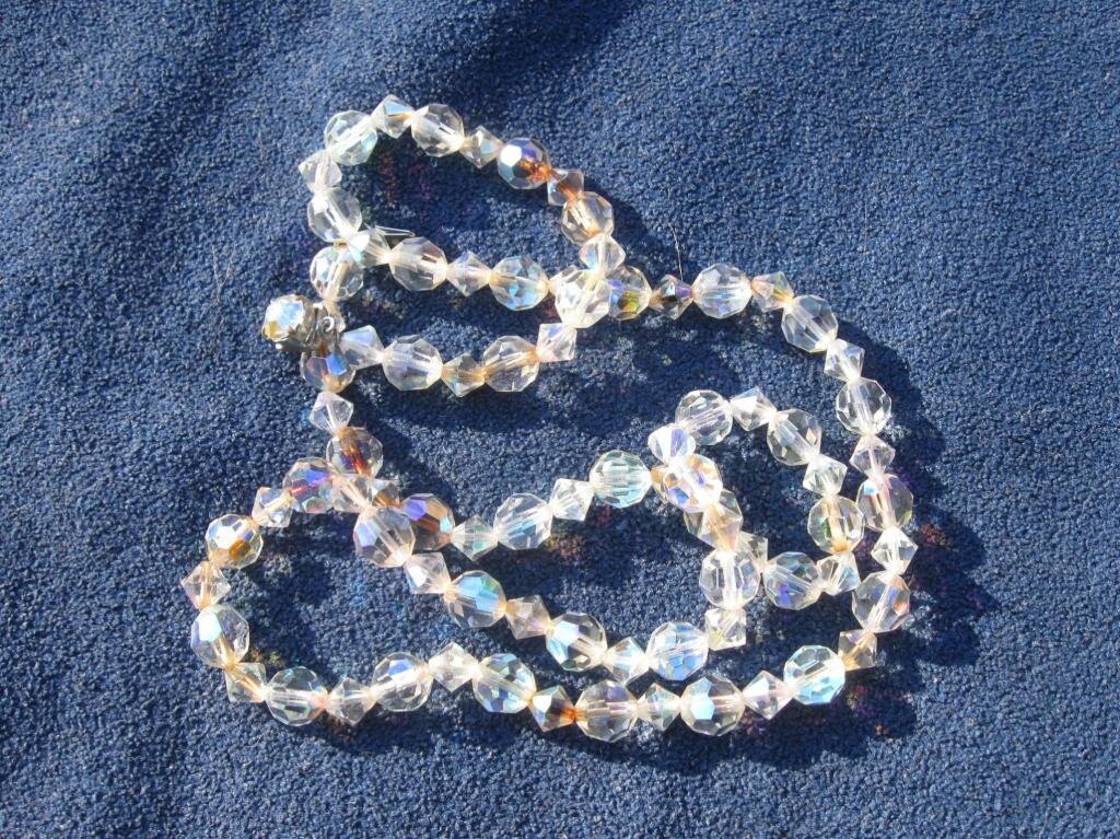 Вот как-то так выглядели те бусы