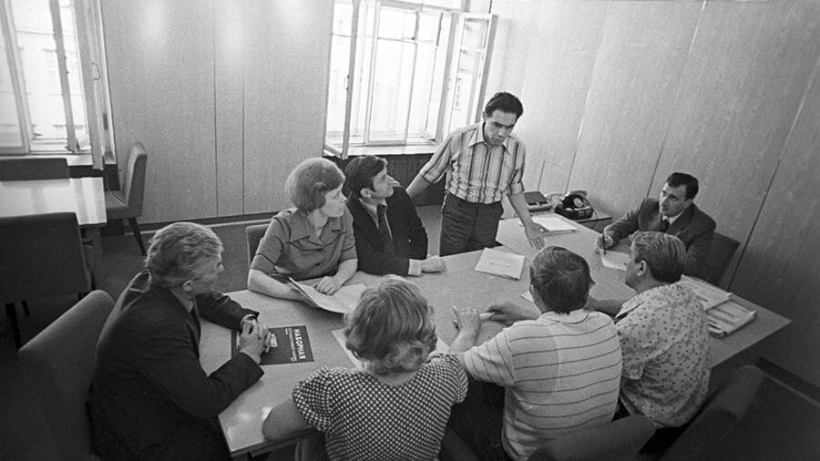 Партком мог все. Даже вернуть в семью неверного. Фото взято из открытого источника в Интернете