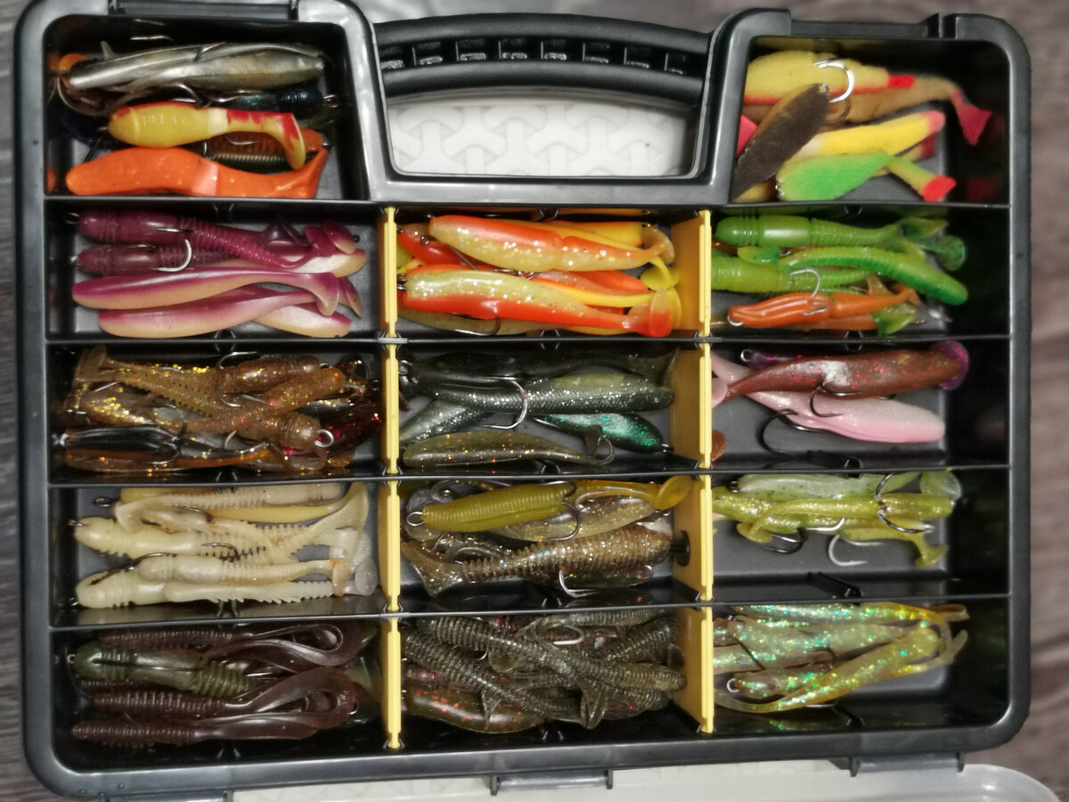 Небольшая часть джиговых приманок