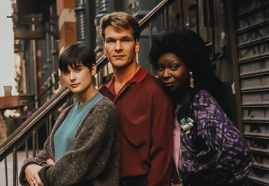 Кадр со съемочной площадки фильма «Привидение», 1990