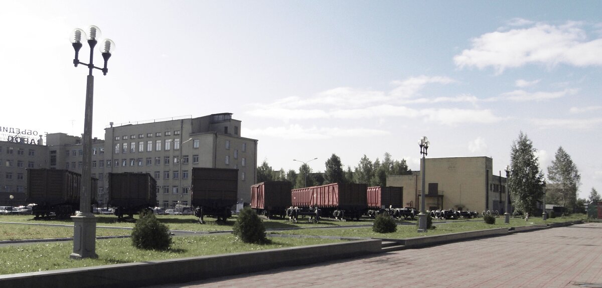 Музей построен в 1986 году к 50-летию создания Уралвагонзавода