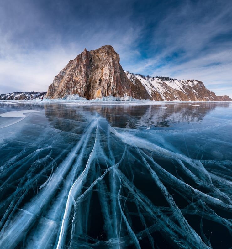 Озеро Байкал зимой