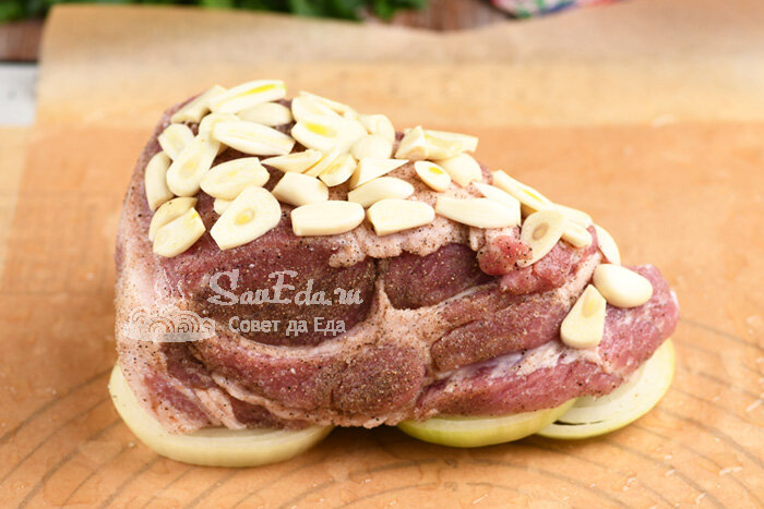 Свинина запеченная в духовке, пошаговый рецепт с фото на ккал