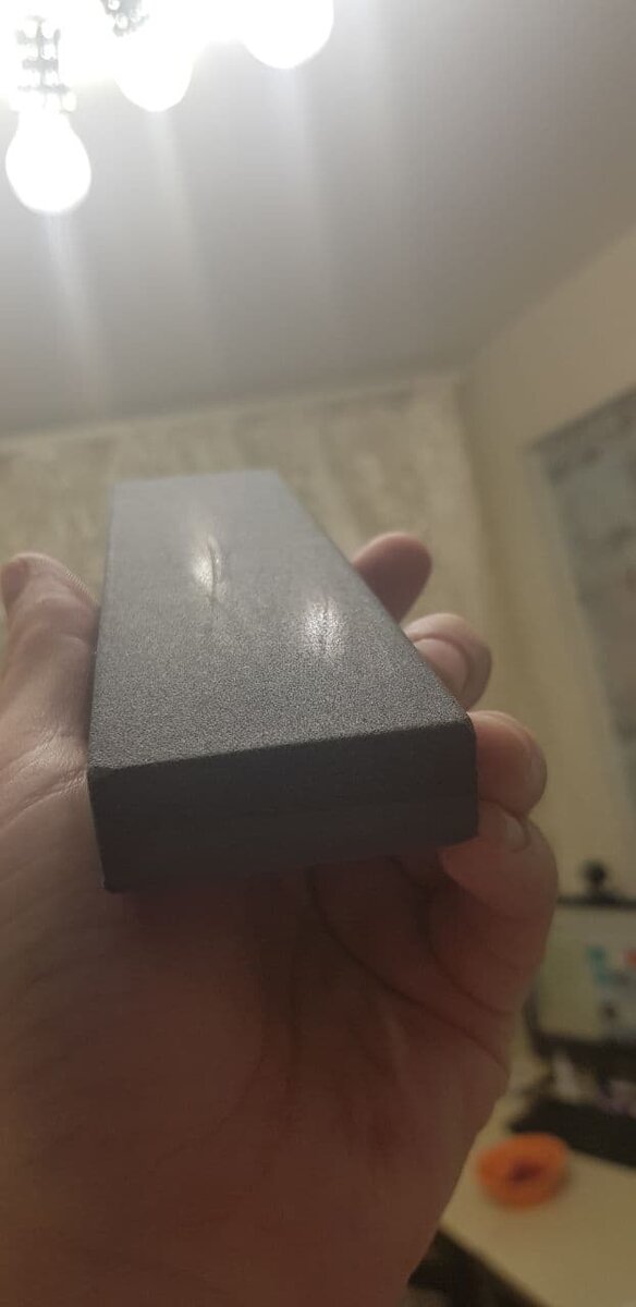 зеркаливание поверхности корс кристалона..следствие именно высокой твердости последнего.