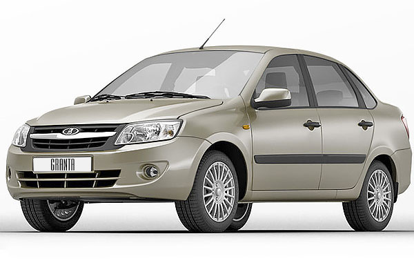 Дорестайлинговая версия этого универсала предлагалась на нашем рынке с 2012 по 2021 год.