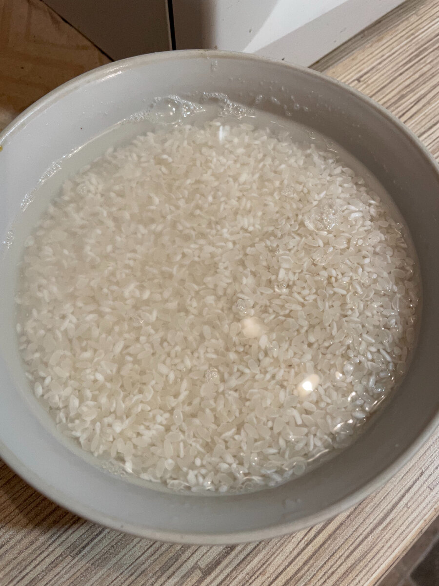 Рис на сливочном масле с чесноком