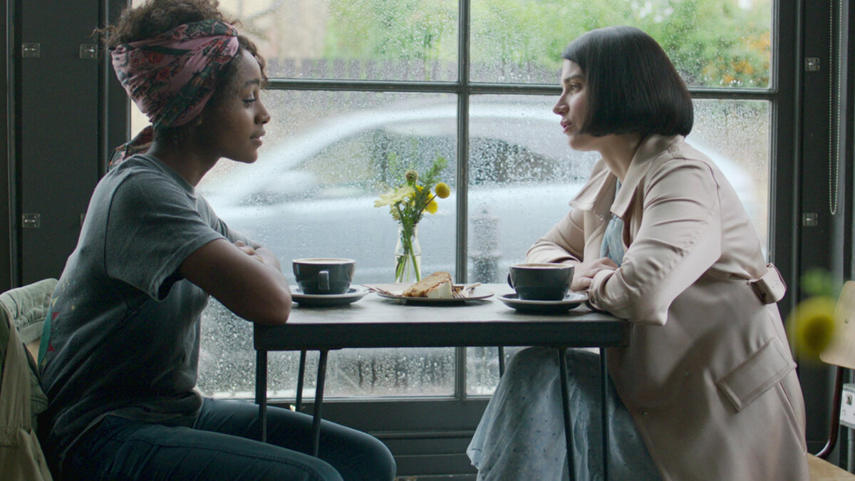 Эта сериальная экранизация Сары Пинборо порадует любителей неожиданных концовок.