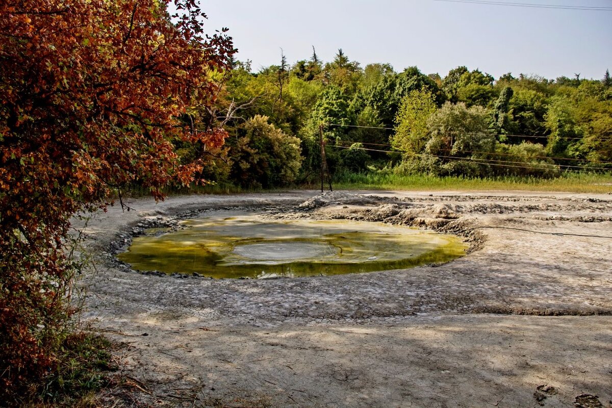 Грязевой вулкан Ахтала