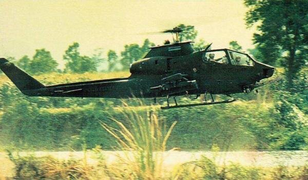 Американский вертолет AH-1 Cobra. Источник фото: en.wikipedia.org (https://clck.ru/sHnRY)