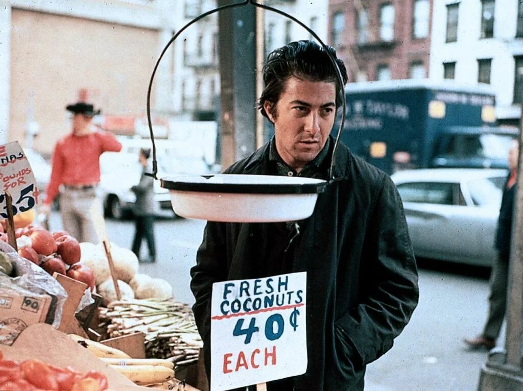 Кадр из фильма Полуночный ковбой. Источник: imdb.com  