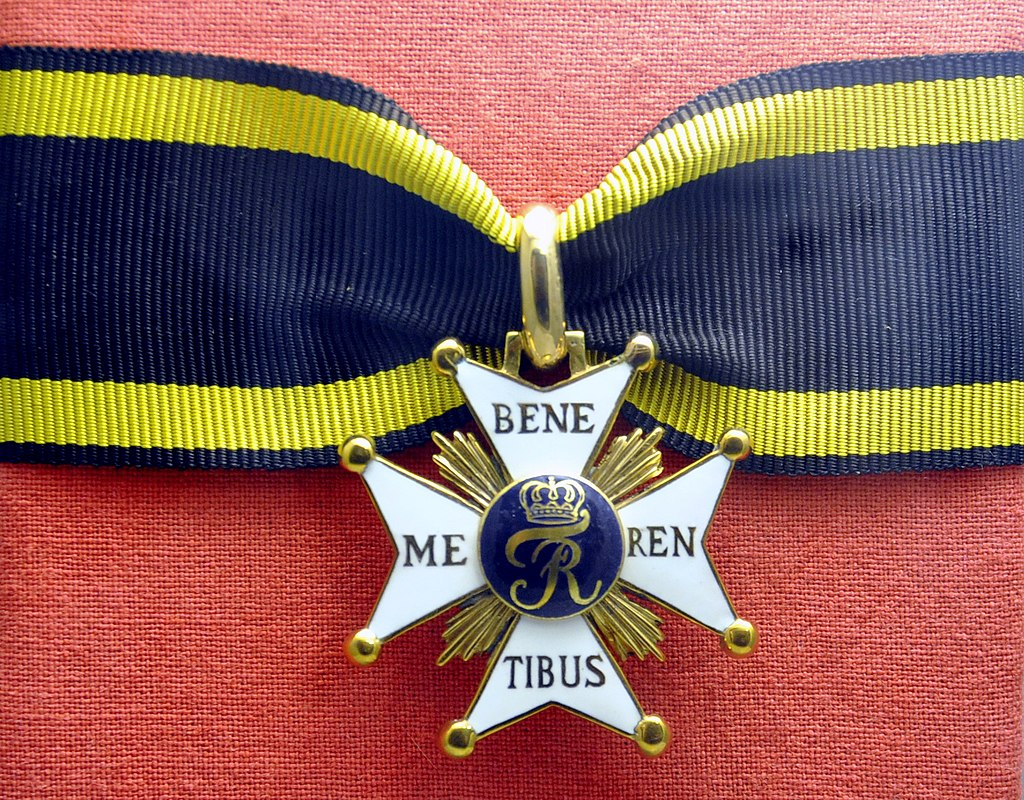 Знак ордена Гражданских заслуг, фото из открытых источников