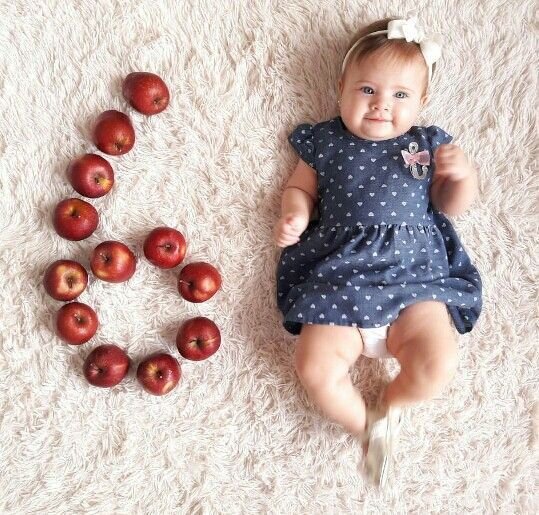 Фото малышей с фруктами по месяцам