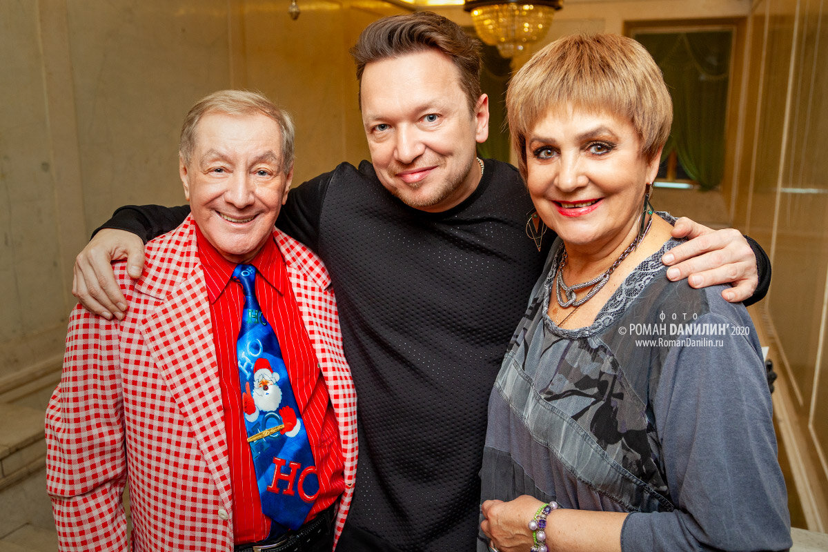 Ведущая спокойной ночи татьяна судец. Татьяна судец возраст. Татьяна судец. Татьяна судец. Татьяна судец 1992.