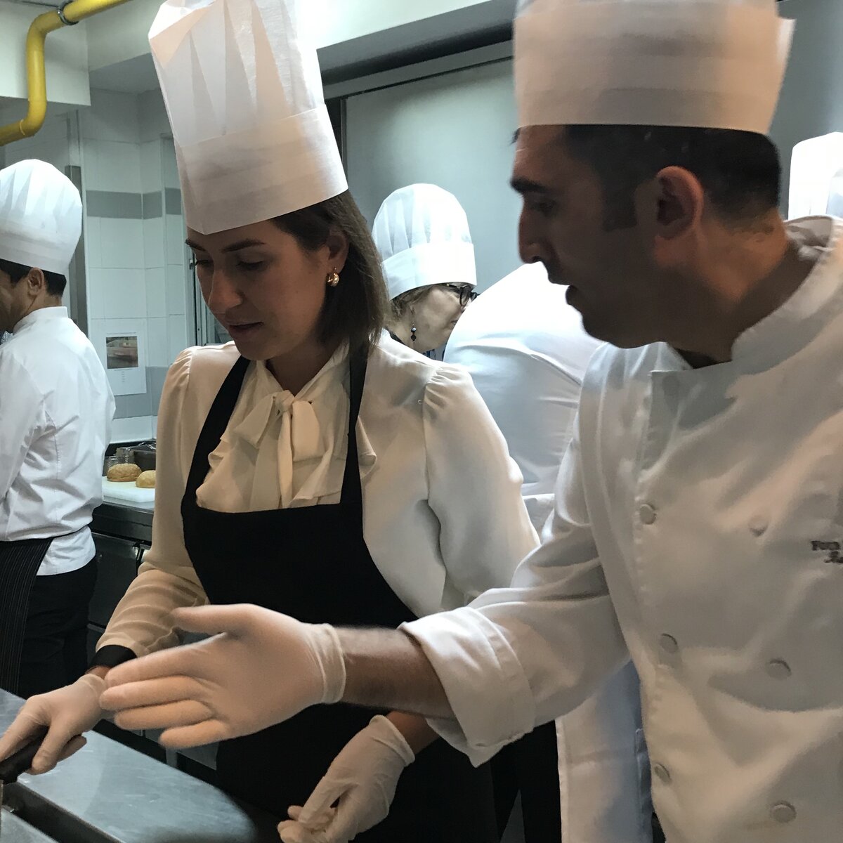 Мастер-класс от Шефа по приготовлению национальной закуски.