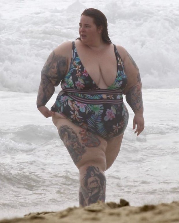 1 шт., настенный плакат «Толстая Леди на пляже»