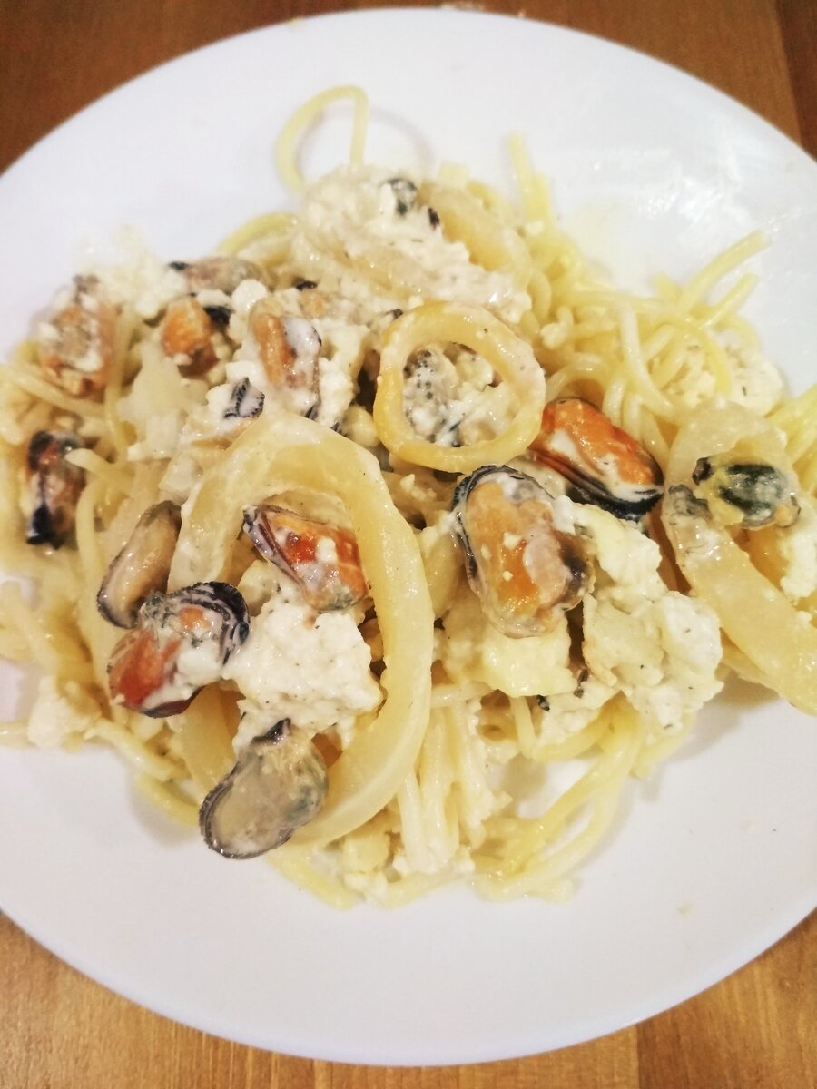 Pasta ai frutti di mare in salsa cremosa