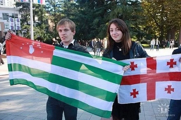 Гостеприимство абхазов. Народы кавказа абхазы. Абхазы и грузины. Абхазы коренной народ абхазии. Грузинские парни.