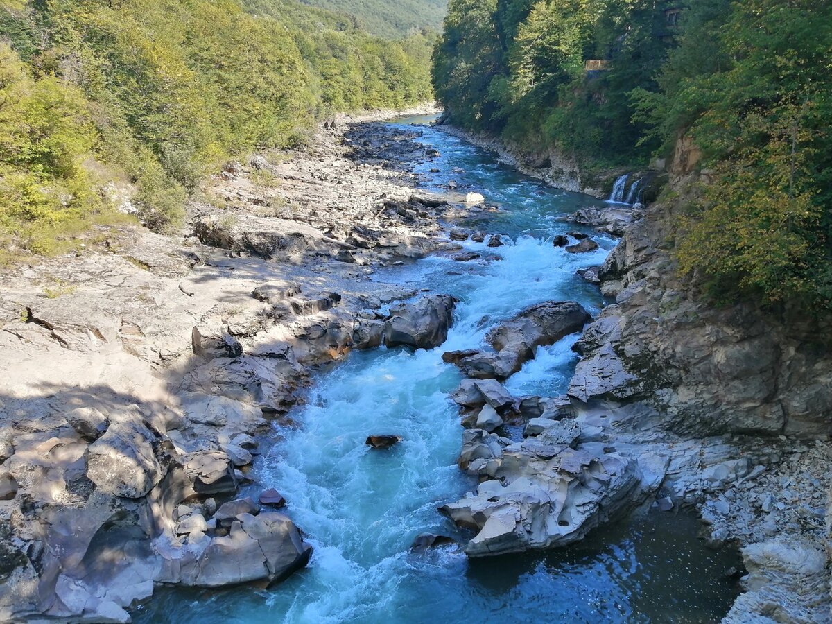 Водопады Руфабго