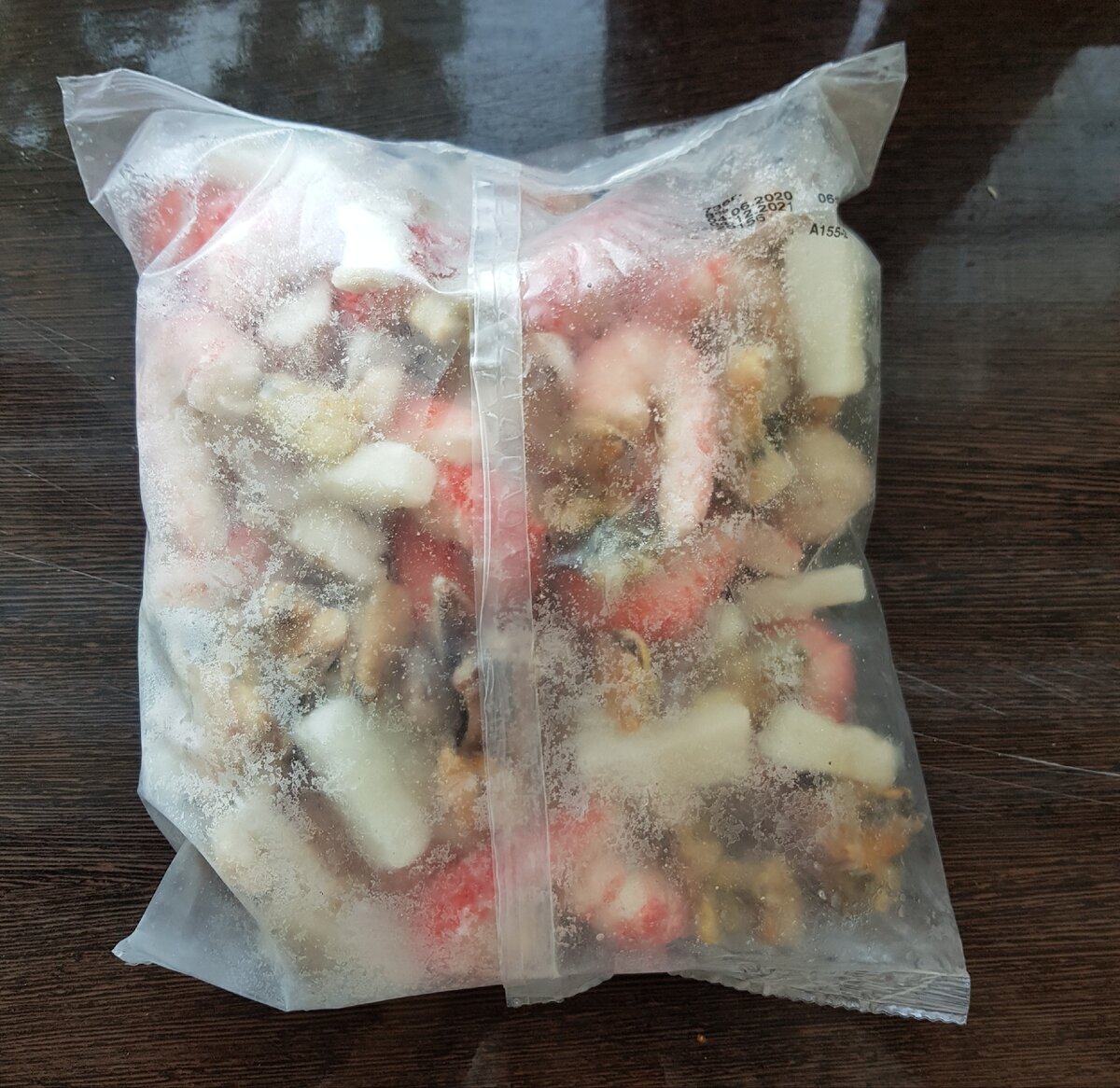 вот такая красивая упаковка с крупными морепродуктами 