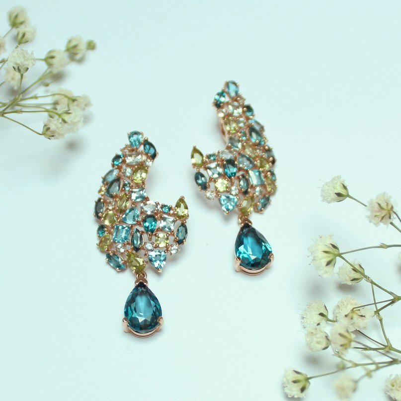 Серьги из красного золота с топазами london, swiss и  sky (арт. С120-948М4) Цена: 126. 790 ₽