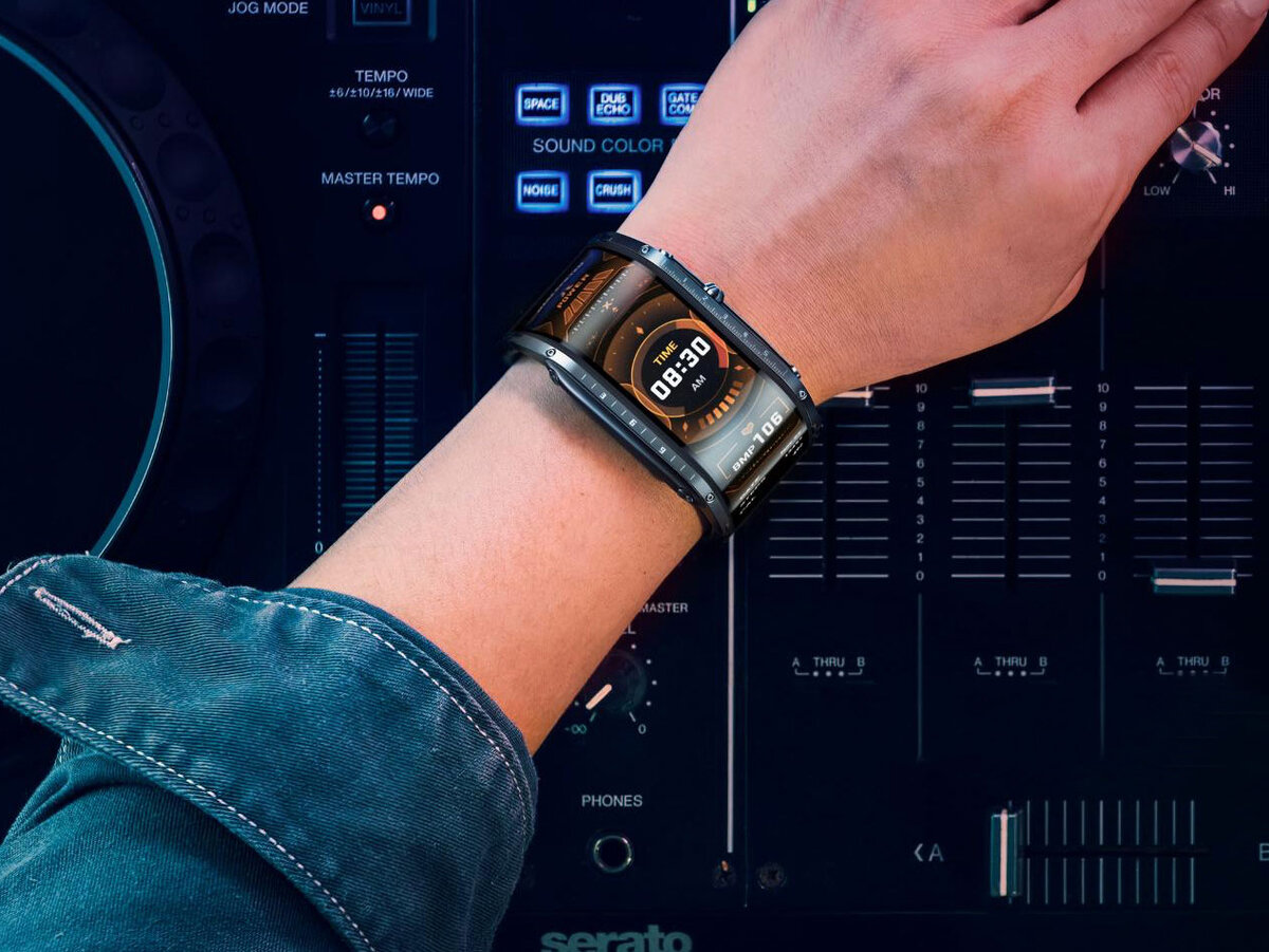 Часы поддерживают карту E-Sim, а также Bluetooth и Wi-Fi соединение.