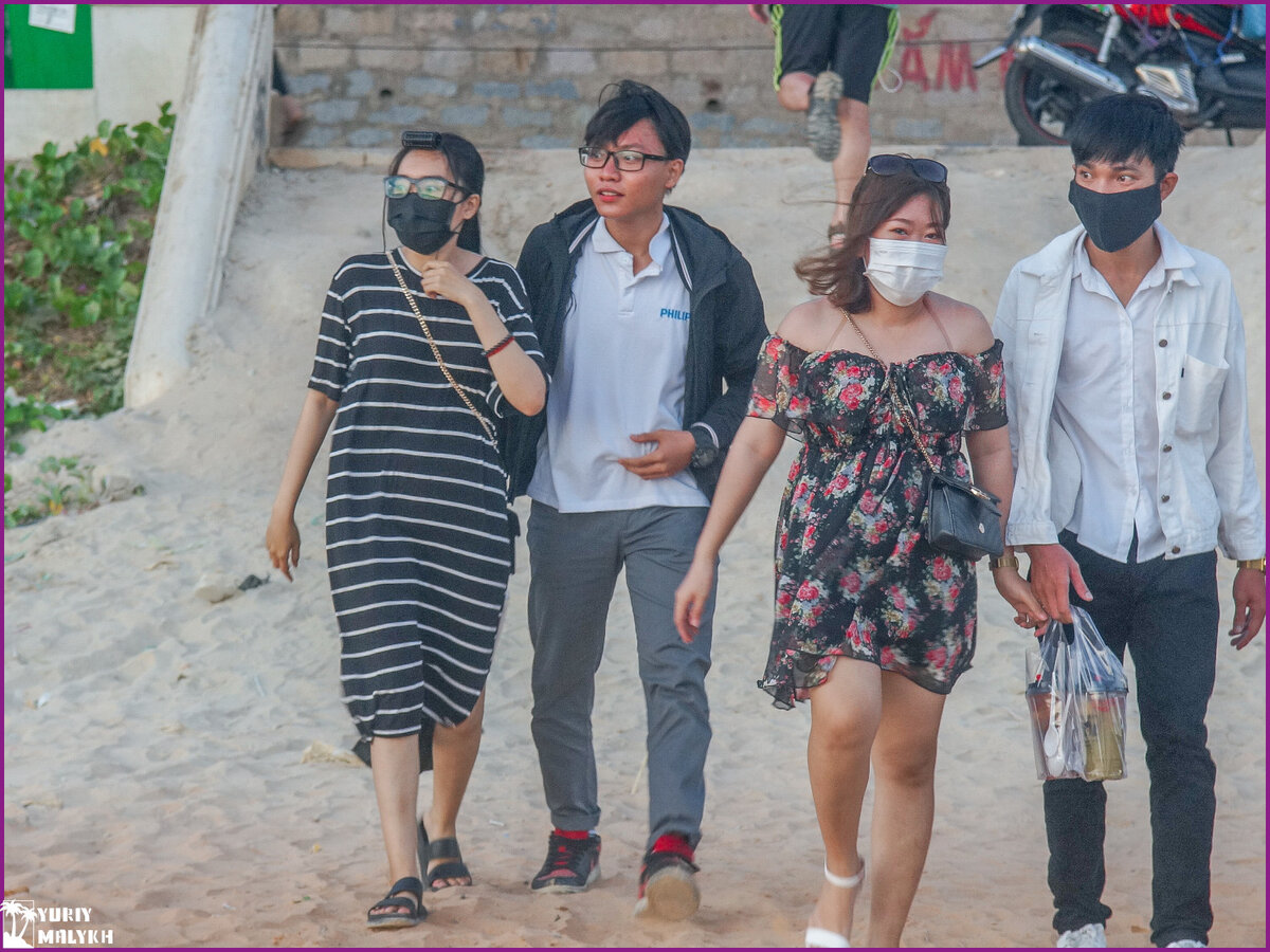 Вот как выглядят пляжи сейчас. Скучно... (фото автора) 