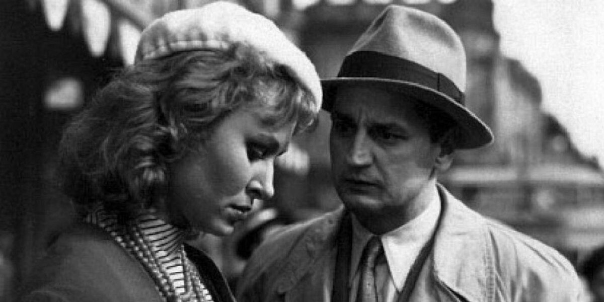 В главной роли – Соня Зуттер, известная по ролям в популярных сериалах «Инспектор Деррик» и «Хайди». Играла в театре, снималась в фильмах как Восточной, так и Западной Германии. 