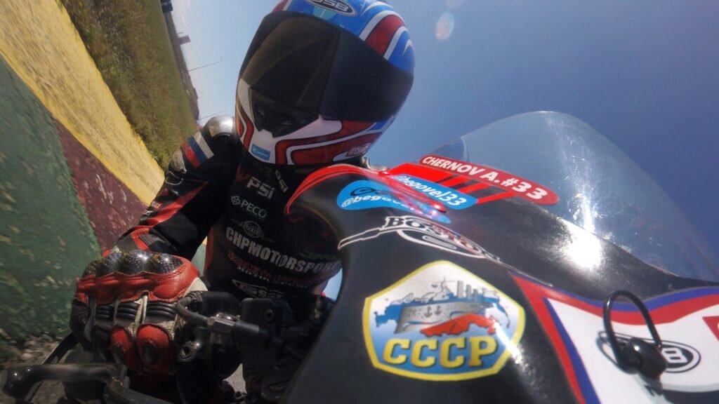 
О себе в ШКМГ:
В 2005 году, я попал в нужное время, в нужное место. А точнее на тренировку  по шоссейно-кольцевым  мотогонкам, на автодроме в г. Москва. Позже принял участие в любительских соревнованиях “StockOpen”.
В 2006 году получил гоночную лицензию, принял участие в “стоковом” классе, по итогам сезона, стал бронзовым призёром кубка России в классе “Superstock1000”.
В 2007 году  по итогам сезона, стал серебряным призёром Чемпионата России в классе “Supersport”
В 2008 году, стал серебряным призёром Чемпионата России в классе “Superbike
В 2009 году, занял 5 место в Чемпионате России в классе “Superbike”
В 2010 году, занял 5 место в Чемпионате России в классе “Superbike”
В 2011 году, стал бронзовым призёром Чемпионата России в классе “Superbike”
В 2012 году, стал серебряным призёром Чемпионата России и бронзовым призёром RSBK в классе “Superbike”
В 2013 году,  стал серебряным призёром Чемпионата России и бронзовым призёром RSBK в классе “Superbike”
В 2015 году, занял 4 место в Чемпионате России в классе “Superbike”
В 2015 году, занял 4 место в RSBK в классе “Superbike”
В 2016 году, занял 1 место в RSBK в классе “Superbike EVOII”
В 2017 году, занял 5 место в Чемпионате России в классе “Superbike”
В 2018 году, занял 6 место в Чемпионате России в классе “Superbike”
В 2019 году, занял 4 место в Чемпионате России в классе “Superbike”