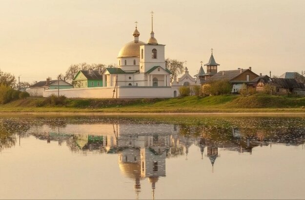 Спасо казанский женский монастырь. Спасо-Казанский Симанский монастырь. Монастырь в острове Псковской области. Остров женский Спасо-Симанский монастырь. Женский монастырь г остров Псковская область.