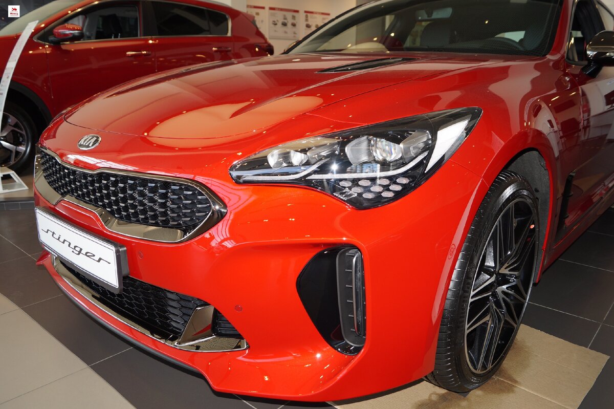 Посмотрел Kia Stinger (Рестайлинг). Сделал много фотографий. Рассказываю  про техническую часть авто и стоимость | МЕХВОД | Дзен