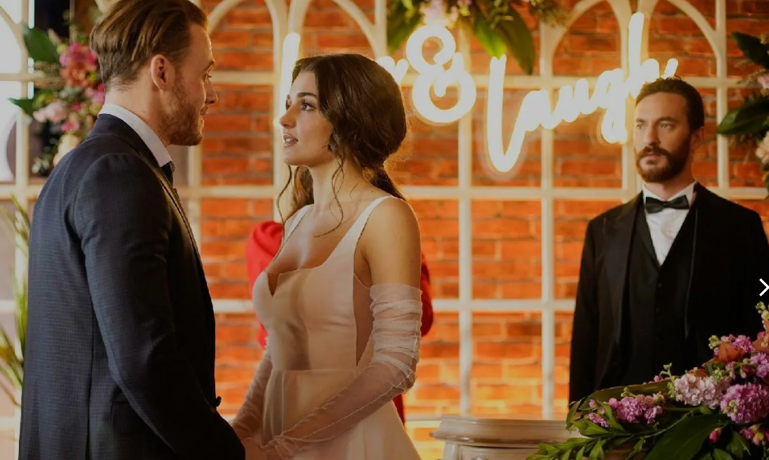 Кадр из сериала "Наша тайна" (Ikimizin Sirri)