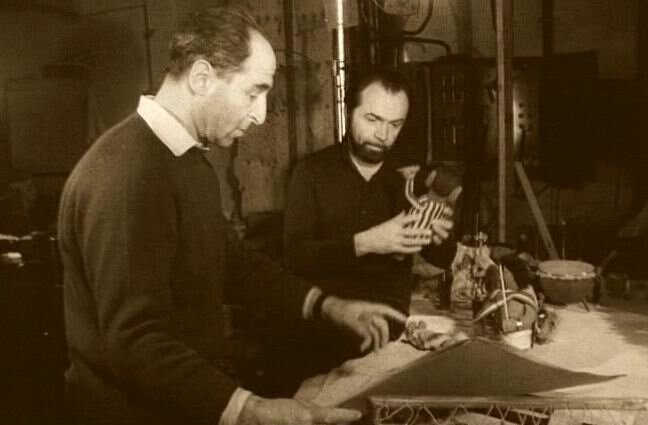 Леонид Шварцман за работой. Фото из открытых источников на Яндексе.