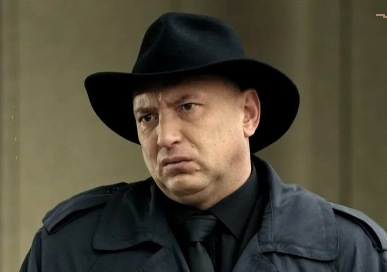 кадр из сериала "Пес"