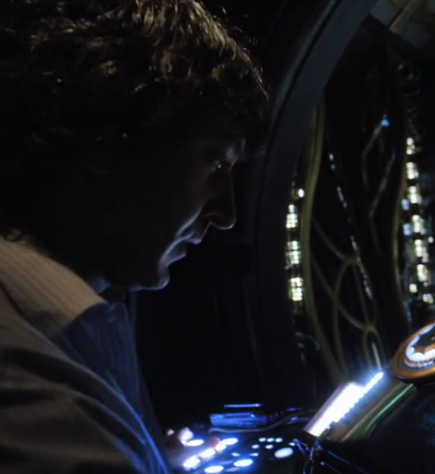 обработанный скриншот из сериала Звезные врата: Вселенная