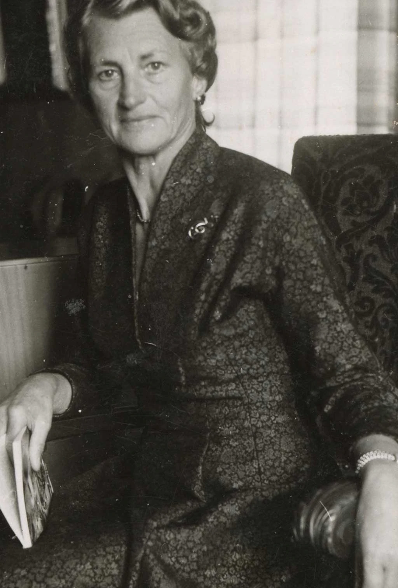Источник фото: https://eu.akris.com/blogs/women-with-purpose/the-story
