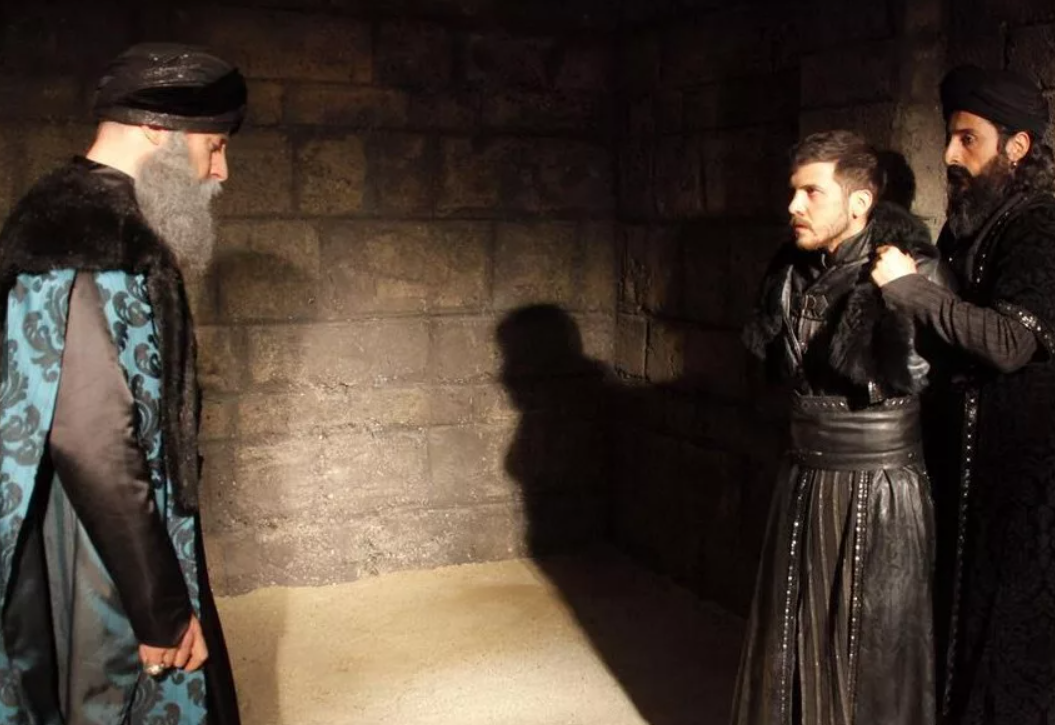 Старость не жалеющая молодости, дождётся молодости, которая не уважит старость 