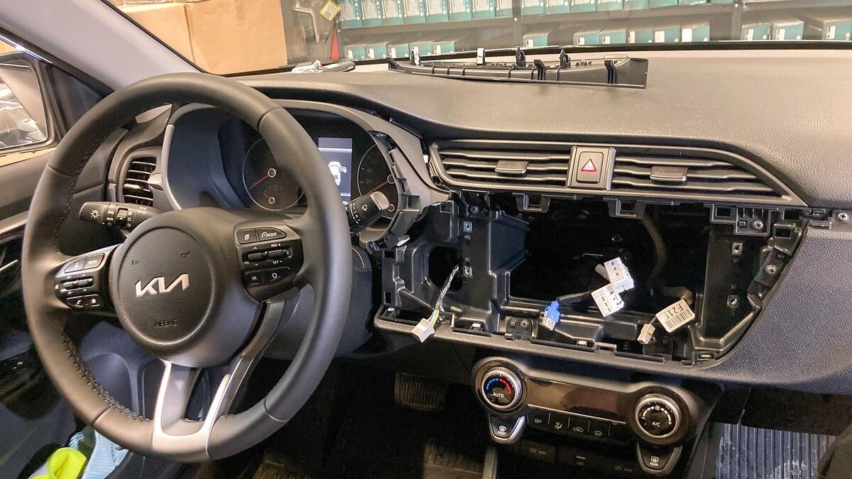 Kia Rio + штатная магнитола Android