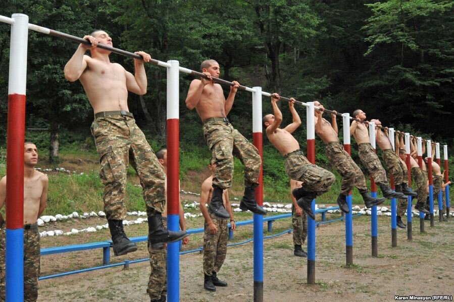 Точь в точь.