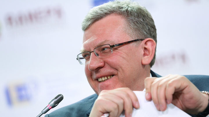 КУДРИН И ХУСНУЛЛИН ХОТЯТ ЗАГНАТЬ ВСЮ РОССИЮ В "ЧЕЛОВЕЙНИКИ", ОБЕЗЛЮДИВ БОЛЬШУЮ ЧАСТЬ СТРАНЫ. ФОТО: КИРИЛЛ ЗЫКОВ / АГН "МОСКВА" 
