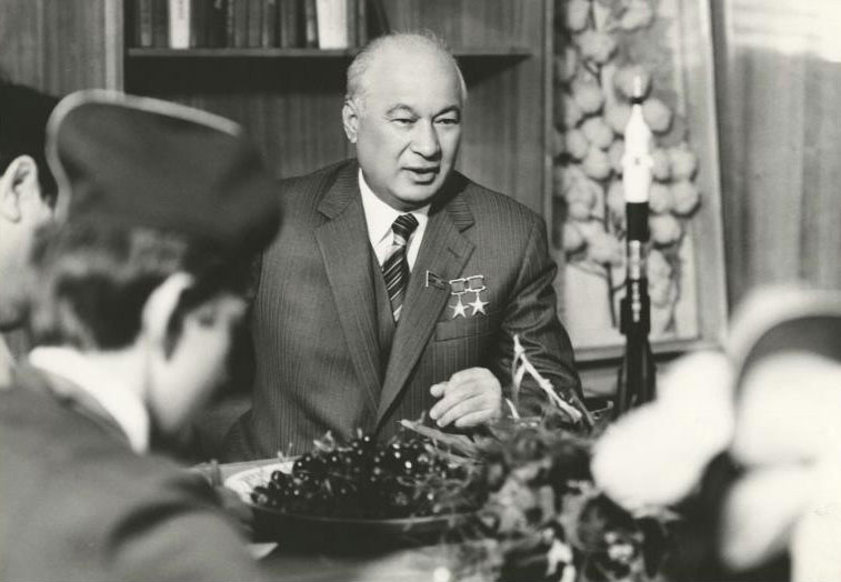 Шараф Рашидов