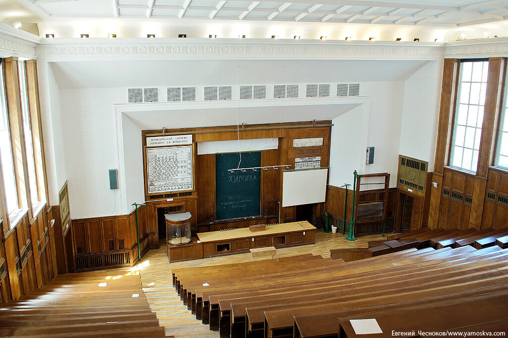 Главное здание МГУ: что внутри? Реки, теплоходы, путешествия Дзен