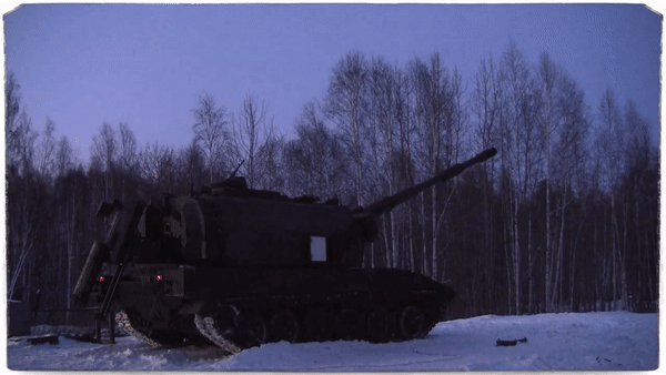 Источник: АО Уралтрансмаш. Испытания "Коалиции-СВ", полноценный выход на сцену которой состоится уже в конце года. Стоит отметить, что до конца 2022 должна быть поставлена ещё одна партия из 20 самоходок.