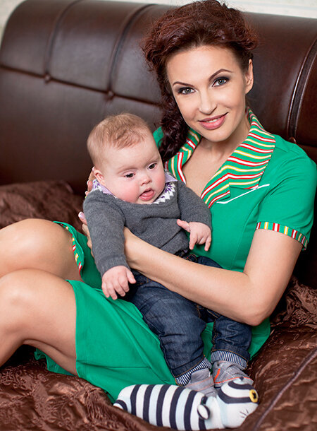 Эвелина Бледанс с сыном Семеном