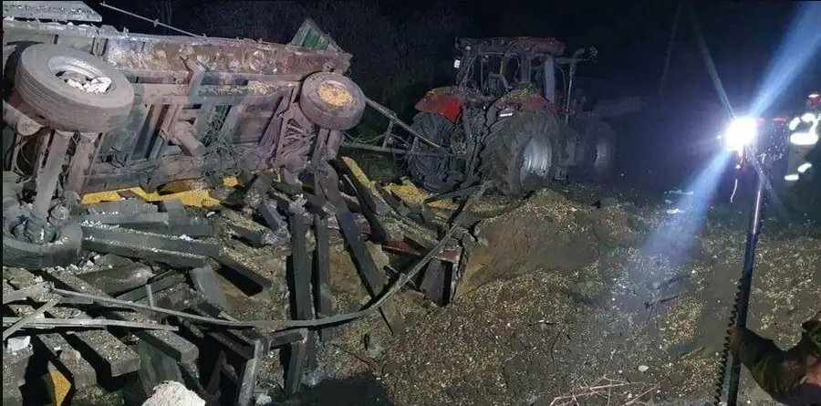 Судя по виду, трактор горел, но как мы знаем из уроков химии, резина не горит! 