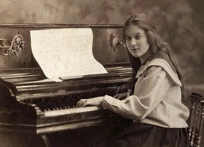 Люба была хоть и из дворянской семьи, но жили они небогато. Фото: Pinterest