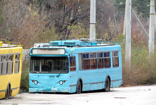 Тролза-5264.01 «Столица» № 002 в депо. Ноябрь 2013. Автор Евгений Леонтьев. Transphoto.org