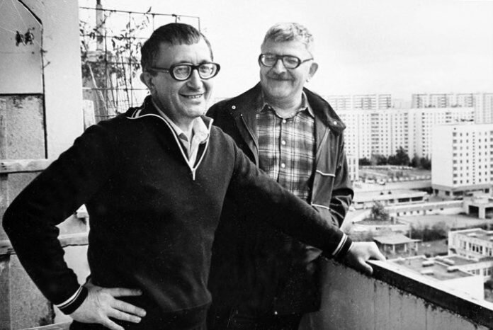 Ну как без этой фотографии в таком тексте? Фото из открытых источников. 