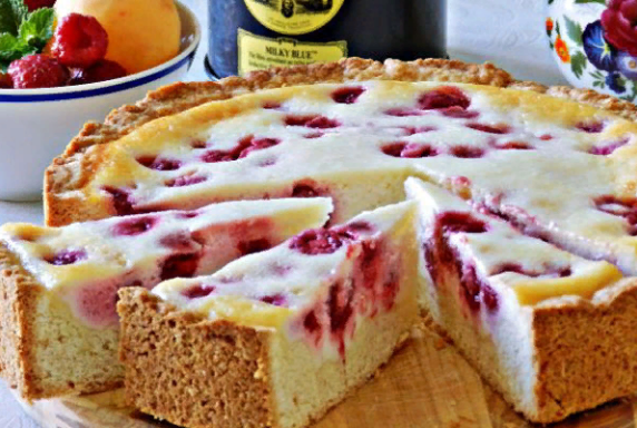 фото: https://natalia11.ru/pirog-malinka/