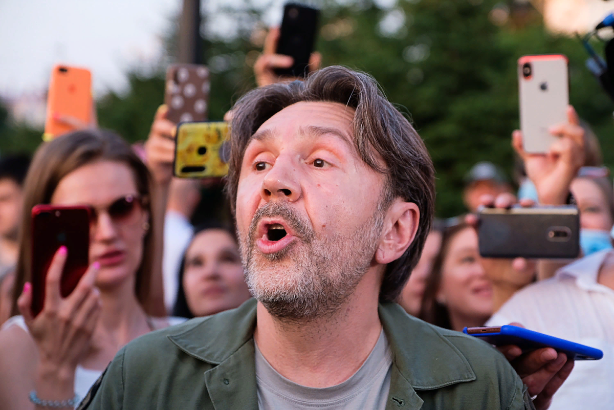 Сергей Шнуров на протесте в Хабаровске
