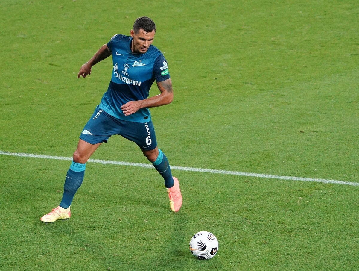 Деян Ловрен